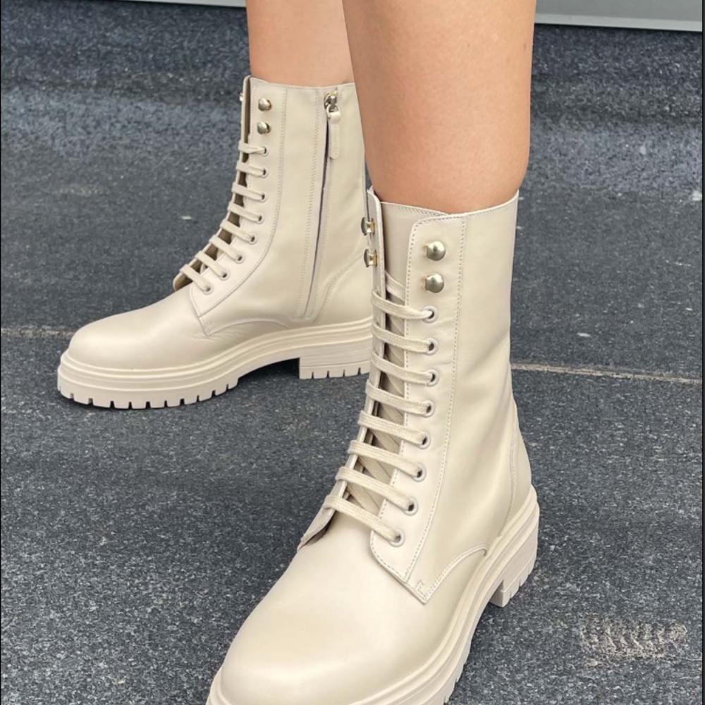 Feners Le Combat in Beige